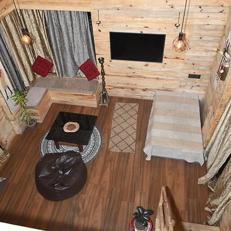 Bed and Breakfast The Cabin By The Bayou Ґувахаті Екстер'єр фото