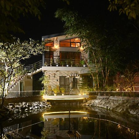 Bed and Breakfast The Cabin By The Bayou Ґувахаті Екстер'єр фото