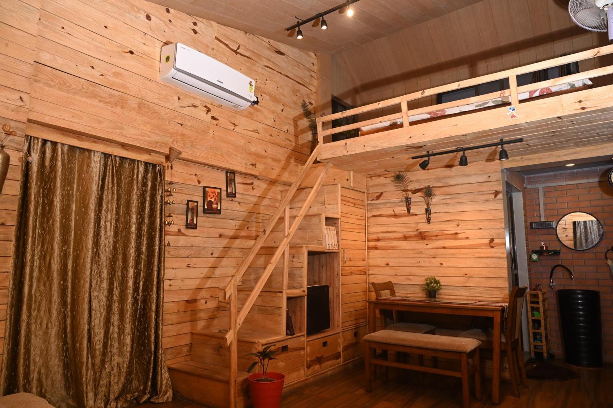 Bed and Breakfast The Cabin By The Bayou Ґувахаті Екстер'єр фото