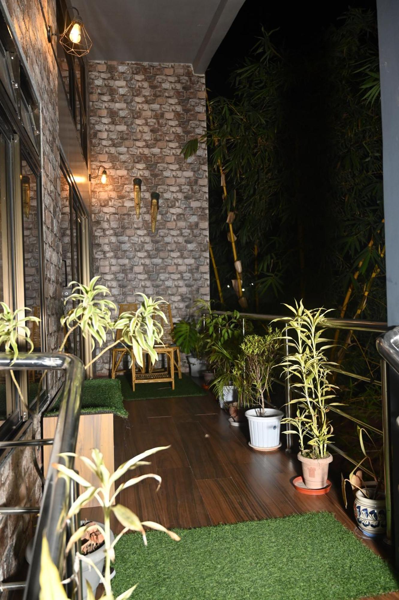 Bed and Breakfast The Cabin By The Bayou Ґувахаті Екстер'єр фото